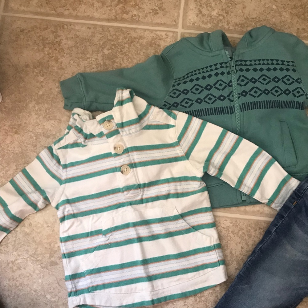 babygap 12-18 month hooded t-shirt and zip up NWOT
